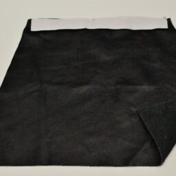 Czarna, skórzana osłona przodu szyi z licowej skóry wieprzowej (W0011) - zdjecie numer 2